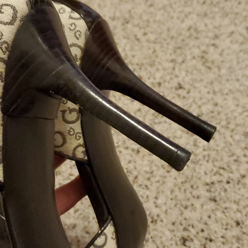 GUESS Signature Open Toe High Heel Shoes